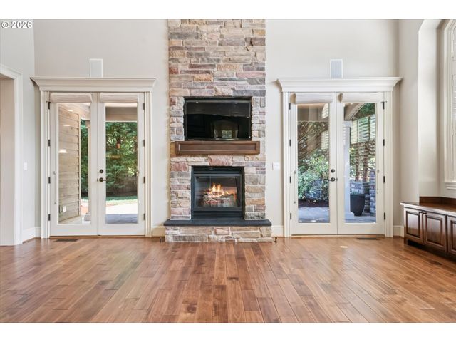 18086 JENIFERS Way, Lake Oswego, OR 97035