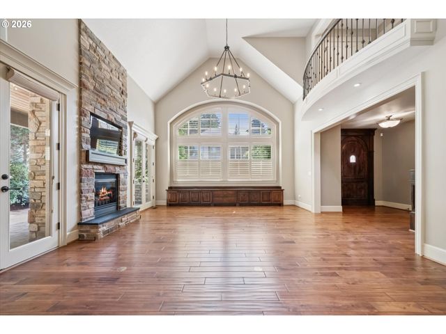 18086 JENIFERS Way, Lake Oswego, OR 97035