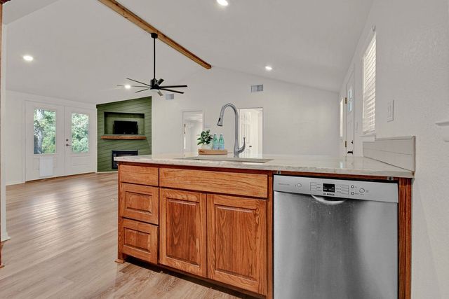 224 Hideaway Lane E, Hideaway, TX 75771