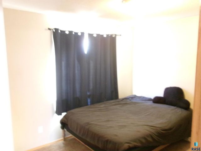 7328 W 51st St Street, Sioux Falls, SD 57105