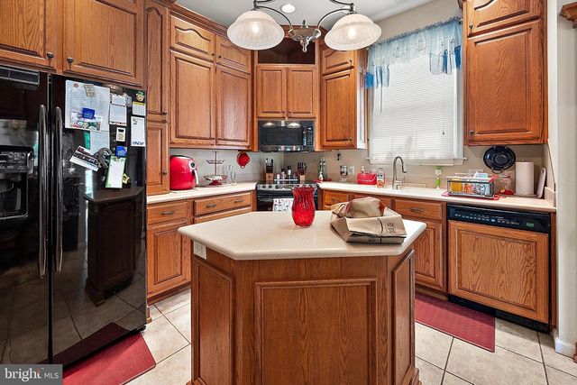 11011 TRAPPE CREEK DR, Berlin, MD 21811