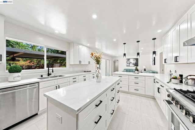 8 Calle Del Casarillo, Diablo, CA 94528
