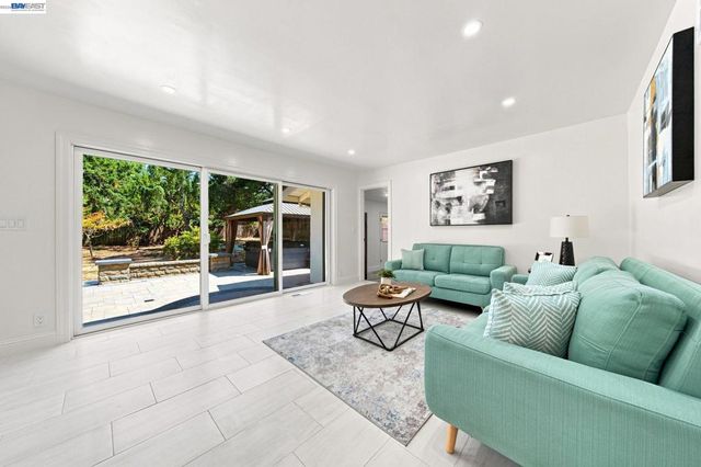 8 Calle Del Casarillo, Diablo, CA 94528