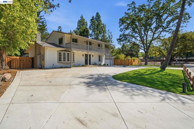 8 Calle Del Casarillo, Diablo, CA 94528