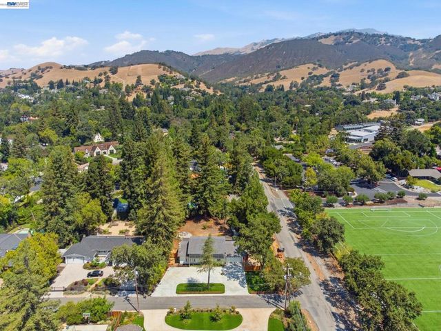 8 Calle Del Casarillo, Diablo, CA 94528