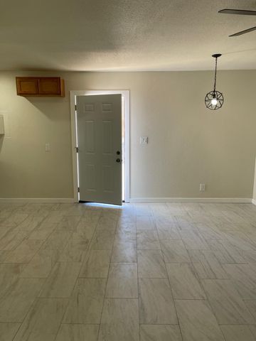 509 Freeman Avenue NW, Albuquerque, NM 87107