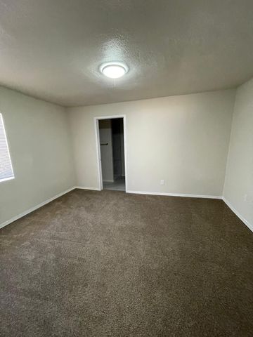 509 Freeman Avenue NW, Albuquerque, NM 87107