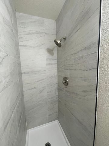 509 Freeman Avenue NW, Albuquerque, NM 87107