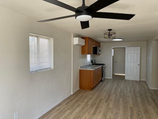509 Freeman Avenue NW, Albuquerque, NM 87107
