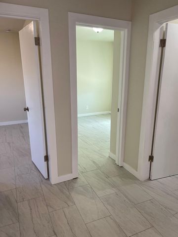 509 Freeman Avenue NW, Albuquerque, NM 87107