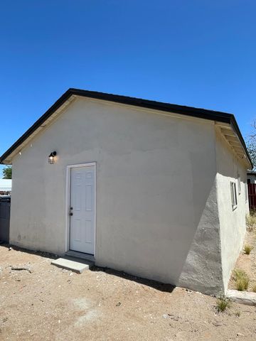509 Freeman Avenue NW, Albuquerque, NM 87107