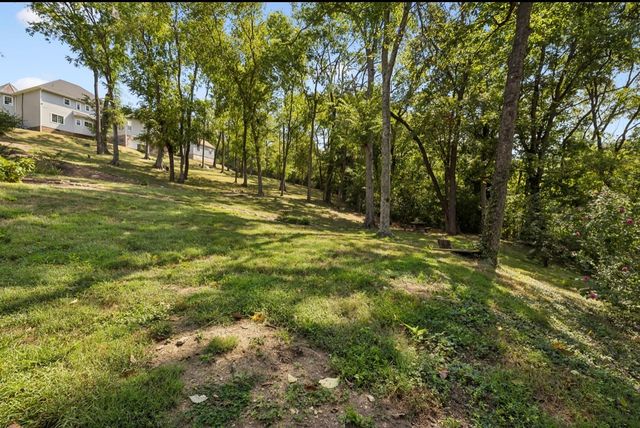 5516 Deer Way Dr, Nashville, TN 37211
