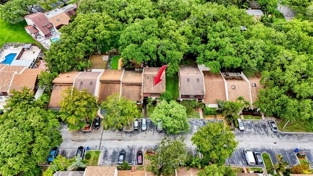 3340 Oak Dr, Hollywood, FL 33021