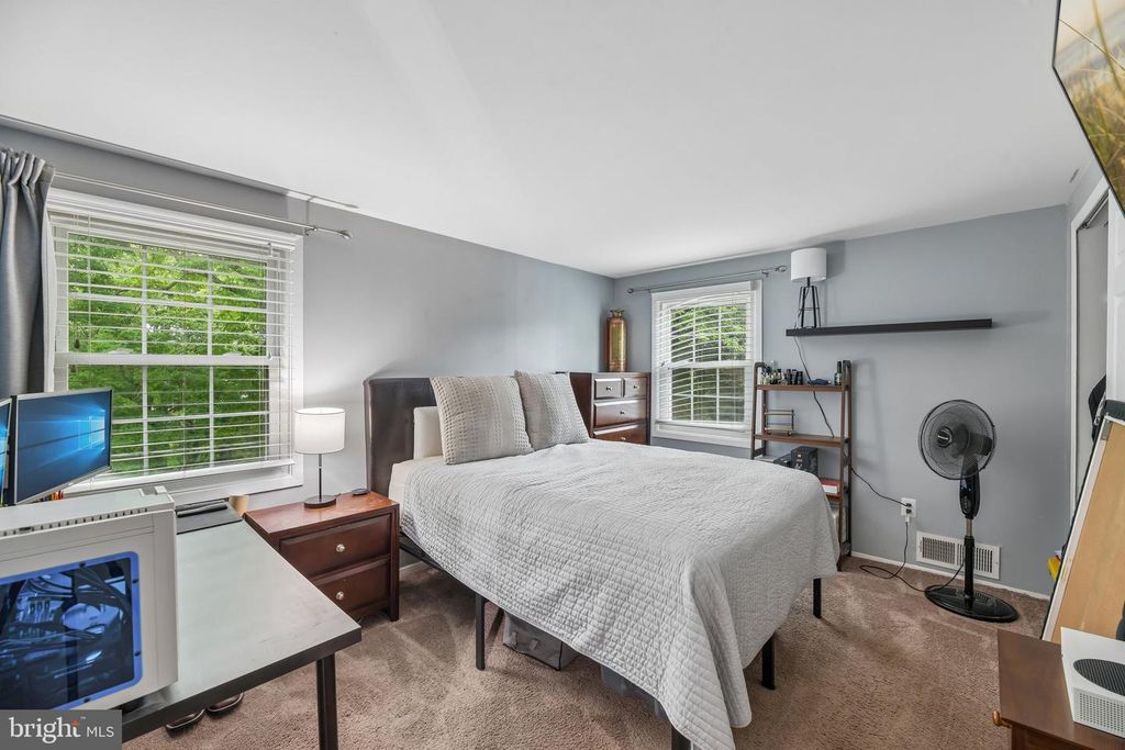 Image 37 of property listing at 2225 HARWOOD LN, Bowie, MD 20716