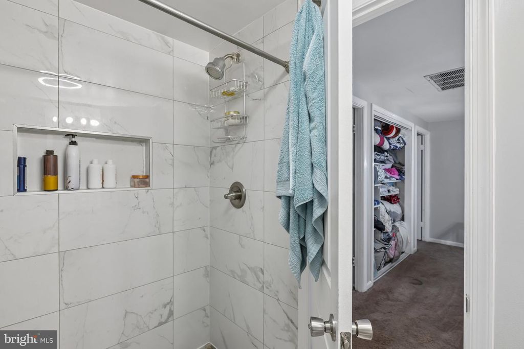 Image 40 of property listing at 2225 HARWOOD LN, Bowie, MD 20716