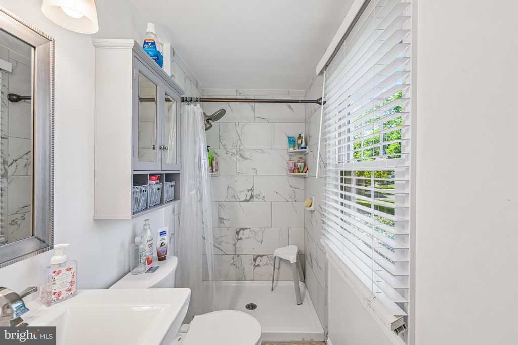 Image 45 of property listing at 2225 HARWOOD LN, Bowie, MD 20716