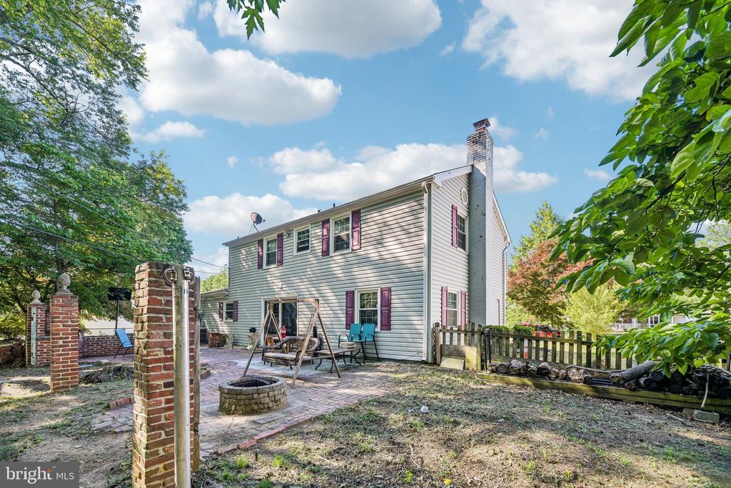Image 46 of property listing at 2225 HARWOOD LN, Bowie, MD 20716
