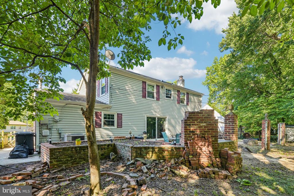 Image 50 of property listing at 2225 HARWOOD LN, Bowie, MD 20716