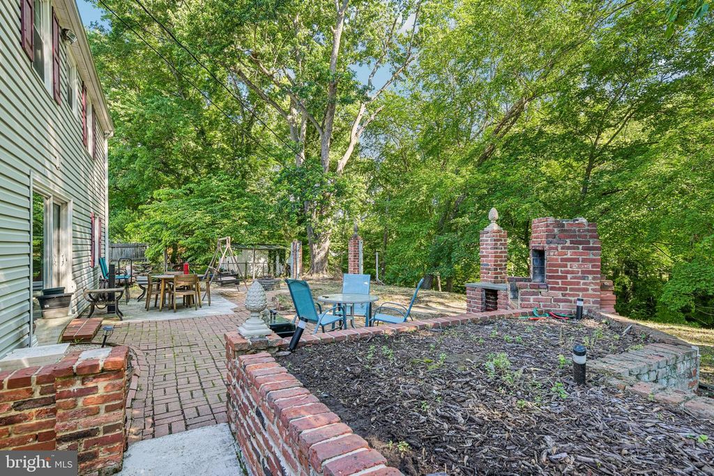 Image 51 of property listing at 2225 HARWOOD LN, Bowie, MD 20716