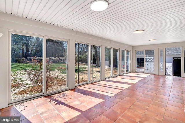 32 CRANBURY RD, Princeton Junction, NJ 08550