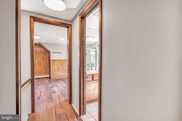 32 CRANBURY RD, Princeton Junction, NJ 08550