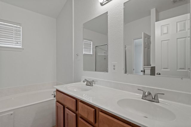 9201 Brodie LN 203, Austin, TX 78748