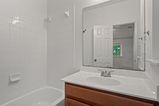 9201 Brodie LN 203, Austin, TX 78748