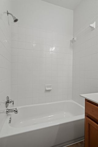 9201 Brodie LN 203, Austin, TX 78748