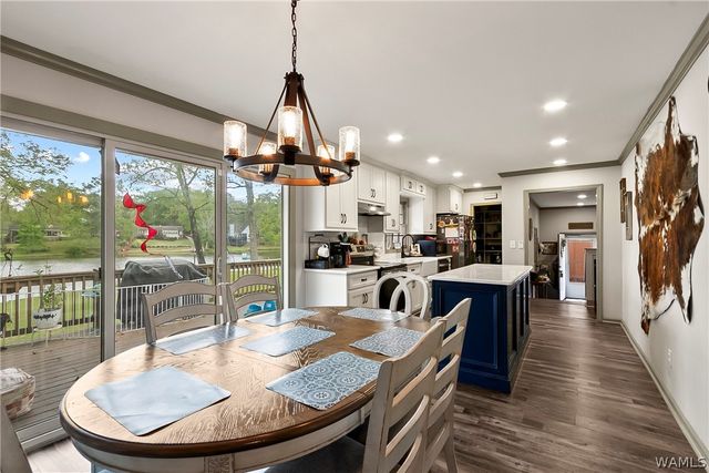 7808 Lake Sherwood Cir, Northport, AL 35473