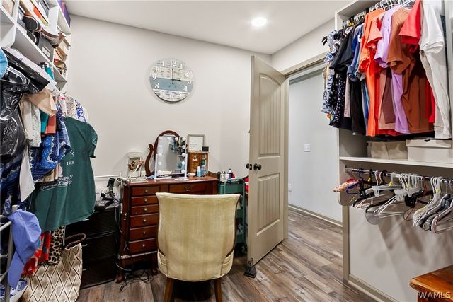 7808 Lake Sherwood Cir, Northport, AL 35473
