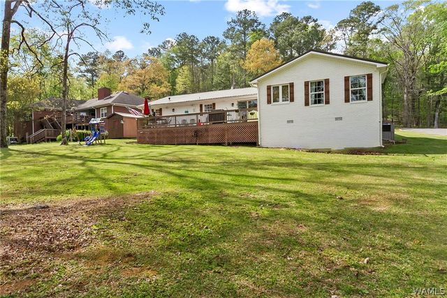 7808 Lake Sherwood Cir, Northport, AL 35473