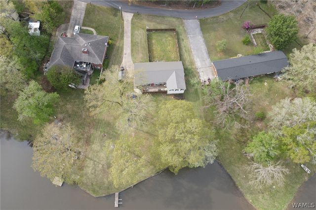 7808 Lake Sherwood Cir, Northport, AL 35473