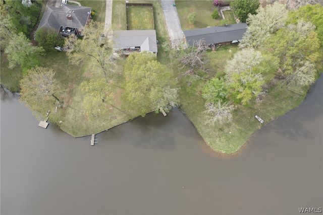 7808 Lake Sherwood Cir, Northport, AL 35473