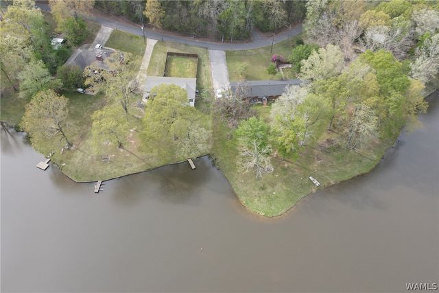 7808 Lake Sherwood Cir, Northport, AL 35473