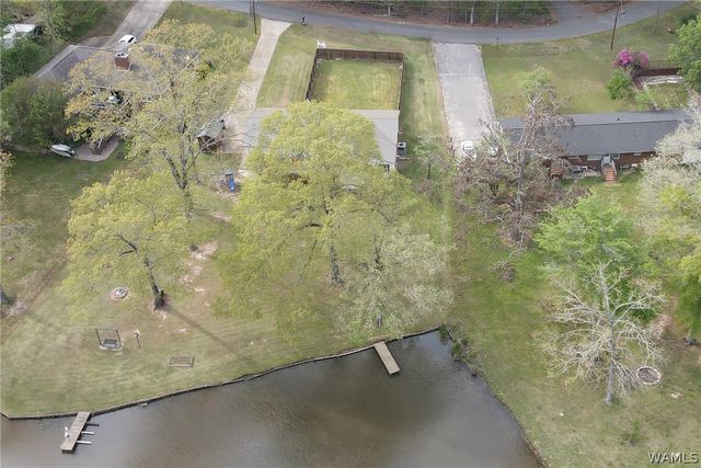 7808 Lake Sherwood Cir, Northport, AL 35473