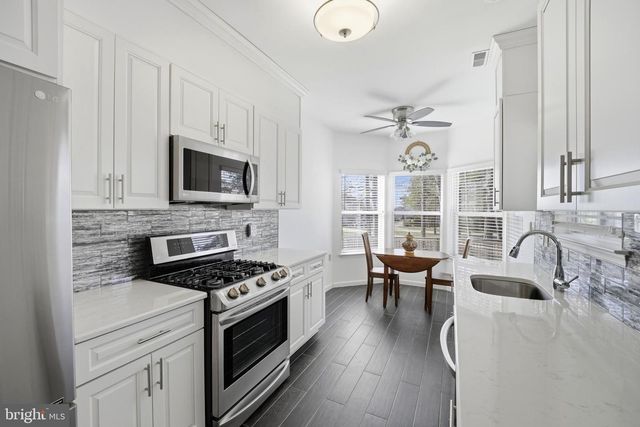 76 SUMMERHILL DR, Manahawkin, NJ 08050