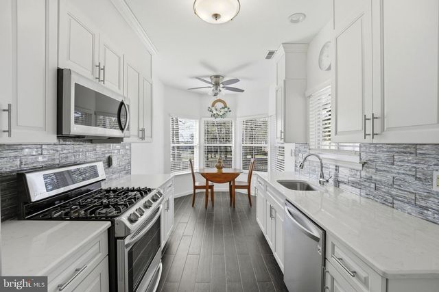76 SUMMERHILL DR, Manahawkin, NJ 08050