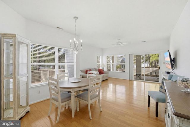 76 SUMMERHILL DR, Manahawkin, NJ 08050