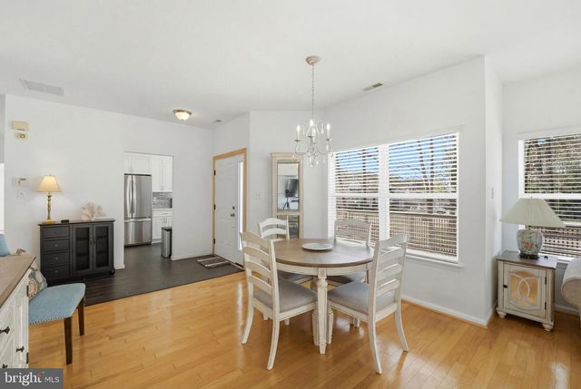 76 SUMMERHILL DR, Manahawkin, NJ 08050