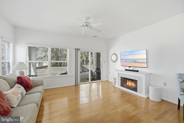 76 SUMMERHILL DR, Manahawkin, NJ 08050