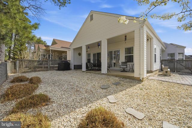 76 SUMMERHILL DR, Manahawkin, NJ 08050