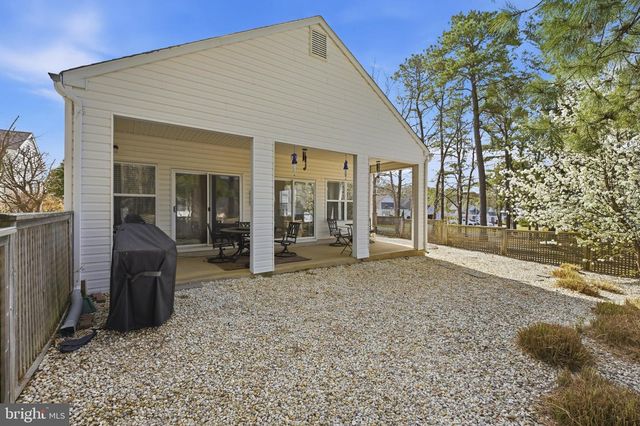 76 SUMMERHILL DR, Manahawkin, NJ 08050