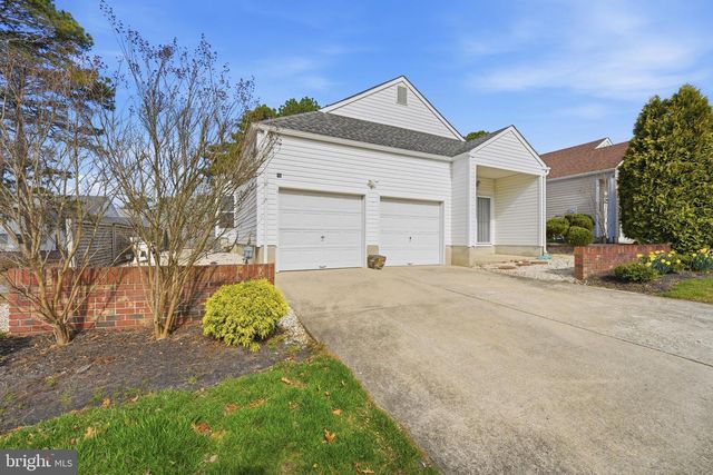 76 SUMMERHILL DR, Manahawkin, NJ 08050