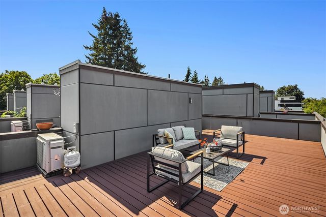 6221 20th Avenue NW, Seattle, WA 98107