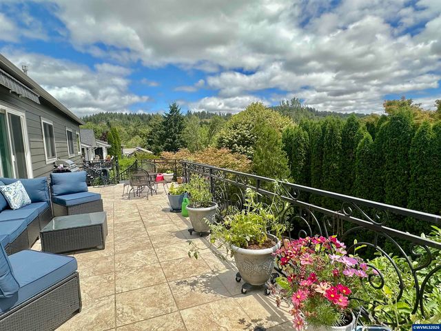 4364 NW Honeysuckle Dr, Corvallis, OR 97330