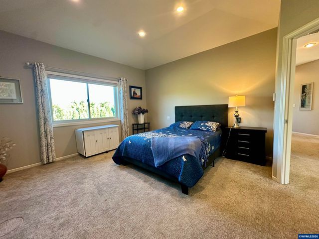 4364 NW Honeysuckle Dr, Corvallis, OR 97330