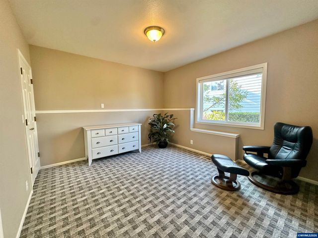 4364 NW Honeysuckle Dr, Corvallis, OR 97330