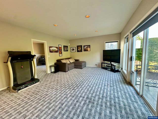 4364 NW Honeysuckle Dr, Corvallis, OR 97330