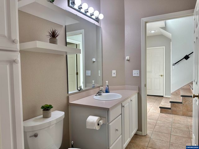 4364 NW Honeysuckle Dr, Corvallis, OR 97330