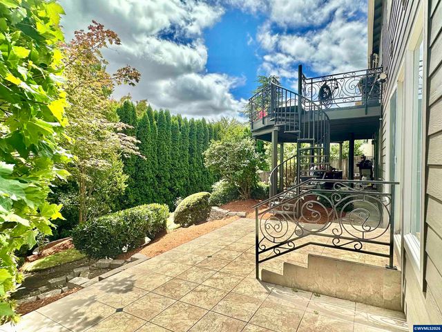 4364 NW Honeysuckle Dr, Corvallis, OR 97330